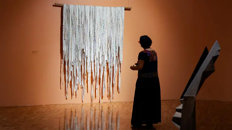 GERDA GRUBER ENTREGA MEDALLA BELLAS ARTES romina solis